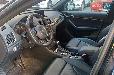 Внедорожник / Кроссовер Audi Q3 2017 в Киеве