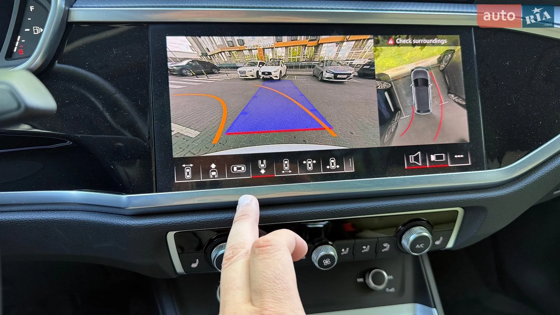 2024 Audi Q3 - мініатюра 24
