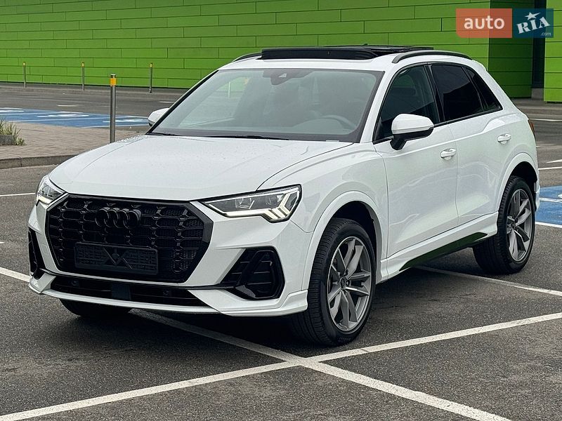 Позашляховик / Кросовер Audi Q3 2023 в Києві