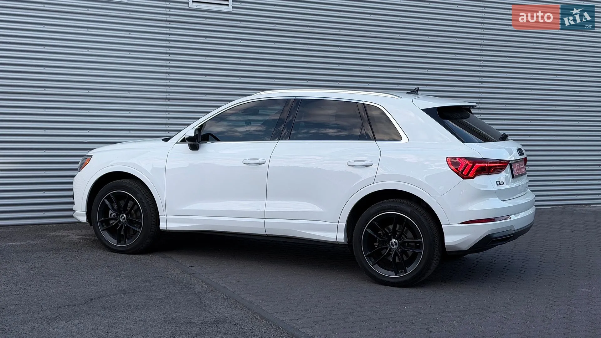 2019 Audi Q3 - мініатюра 18