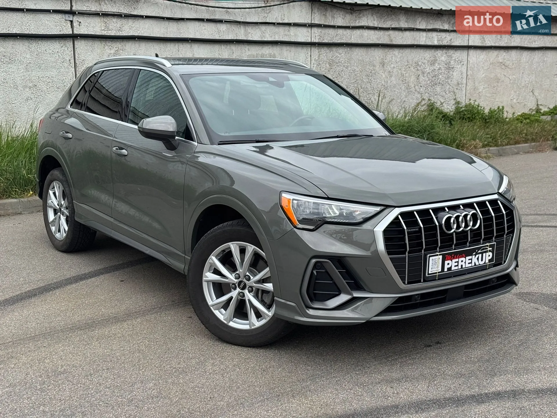 2022 Audi Q3 - фото 1