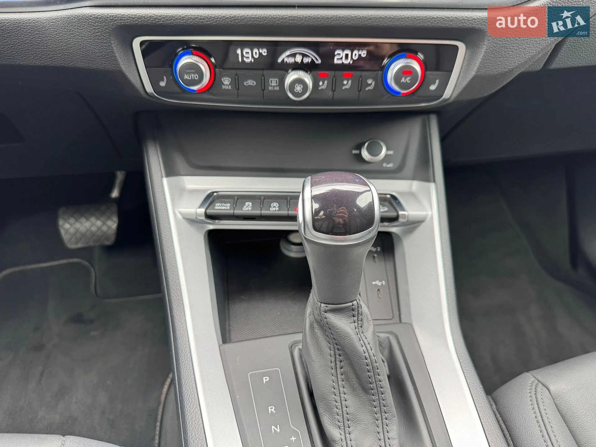 2022 Audi Q3 - мініатюра 23