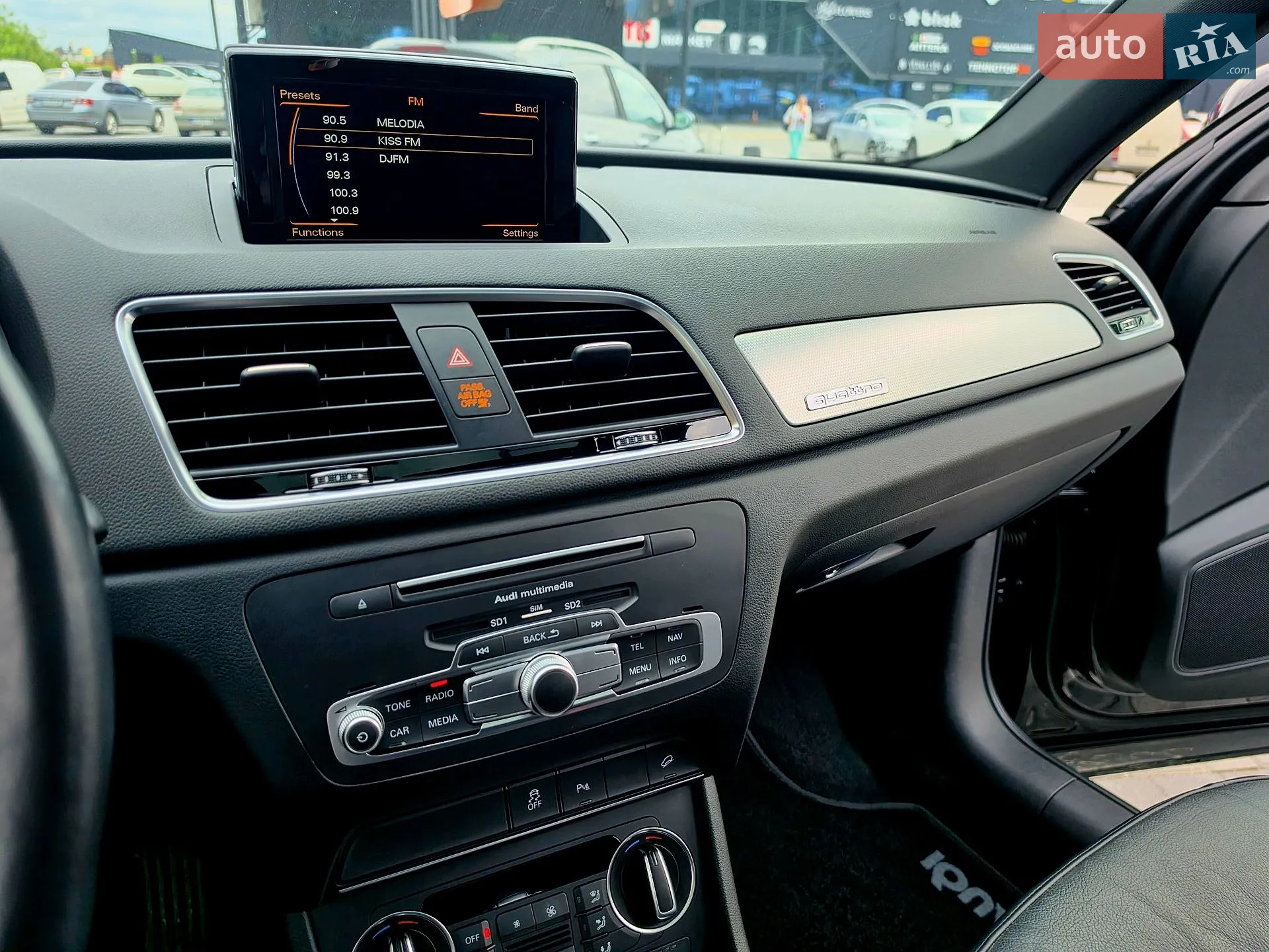 2017 Audi Q3 - мініатюра 27
