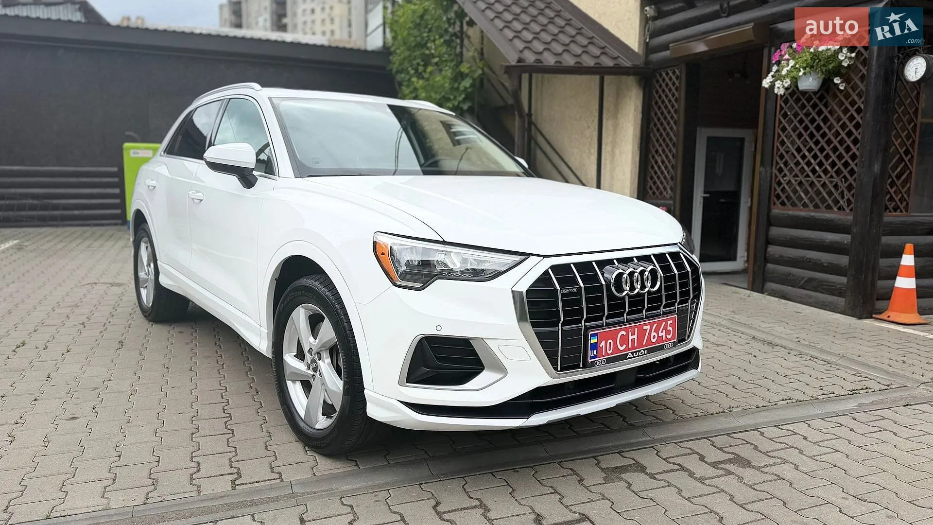 2019 Audi Q3 - мініатюра 2