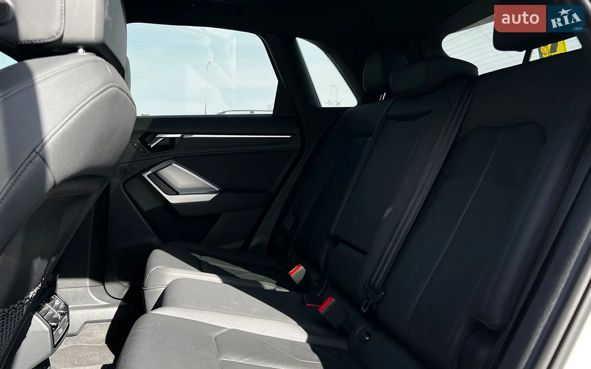 2019 Audi Q3 - мініатюра 23