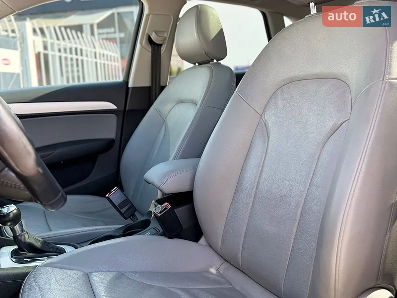 Audi Q3 2017 VIN WA1BCCFS3HR016625 фото оголошення 18 з 74