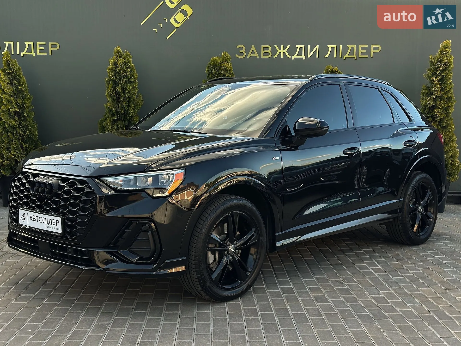 2019 Audi Q3 - фото 1