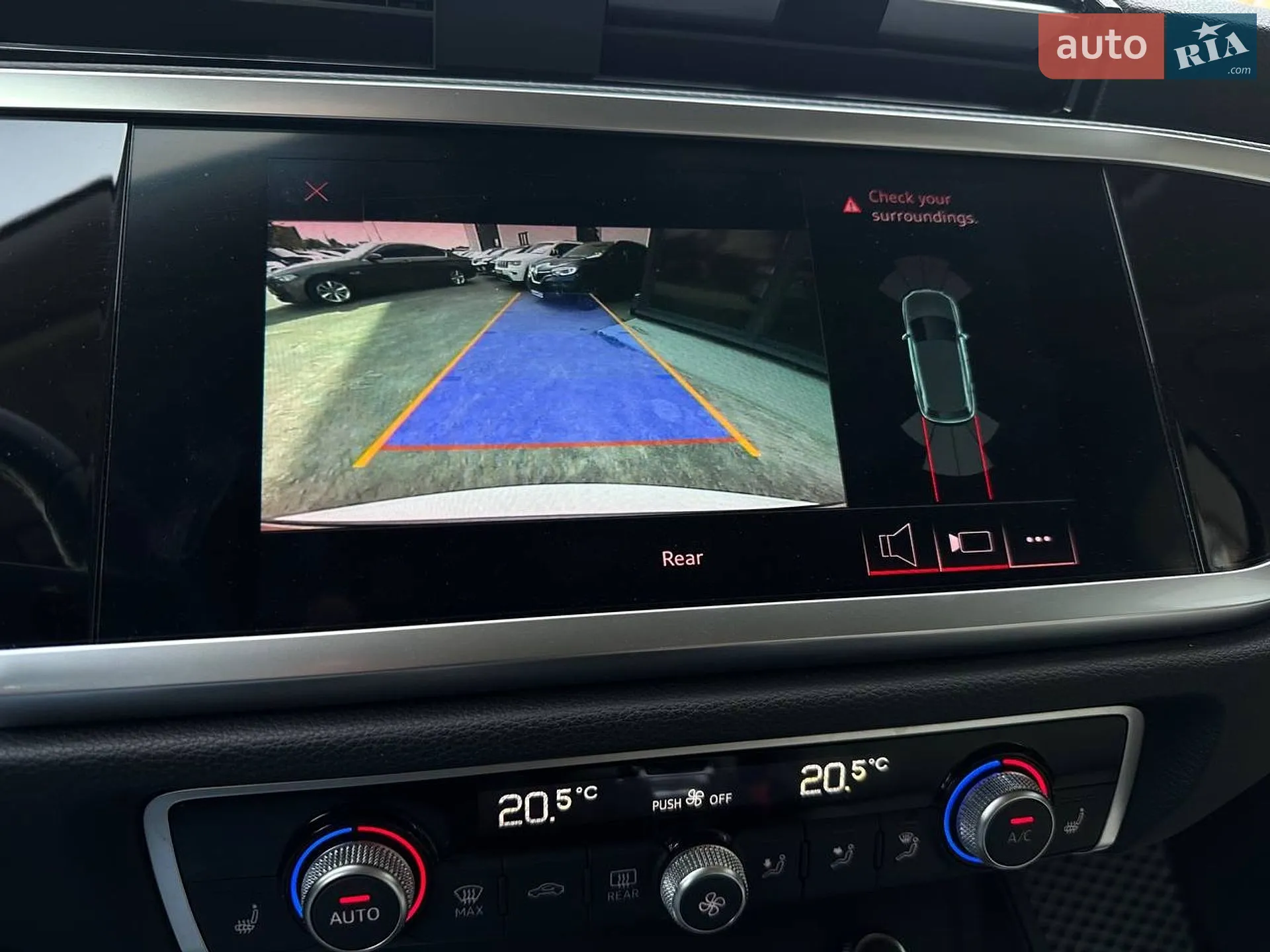 2019 Audi Q3 - мініатюра 14