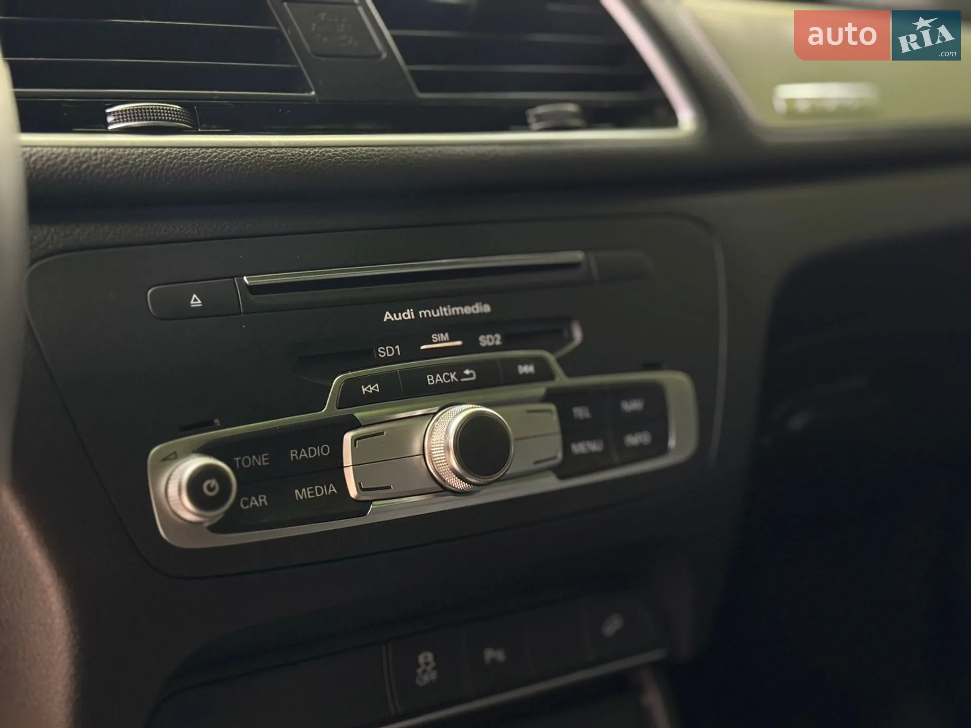 2016 Audi Q3 - мініатюра 24