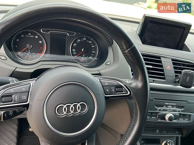 Позашляховик / Кросовер Audi Q3 2015 в Вінниці