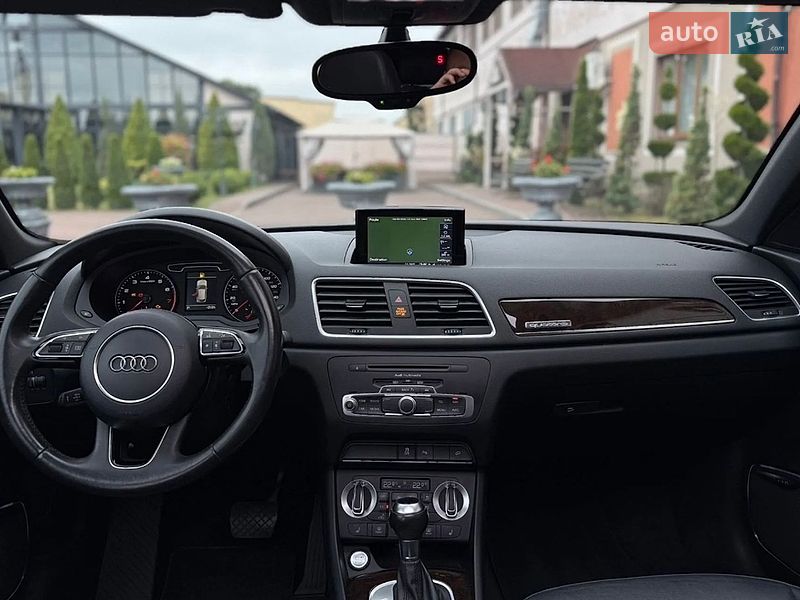 Внедорожник / Кроссовер Audi Q3 2015 в Стрые