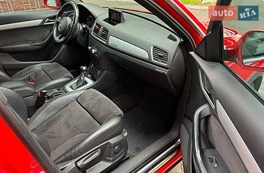 Внедорожник / Кроссовер Audi Q3 2015 в Луцке