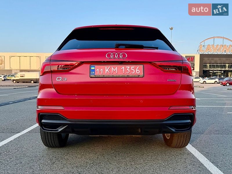 Внедорожник / Кроссовер Audi Q3 2021 в Киеве