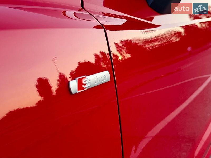 Внедорожник / Кроссовер Audi Q3 2021 в Киеве