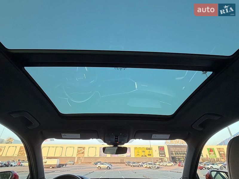 Внедорожник / Кроссовер Audi Q3 2021 в Киеве