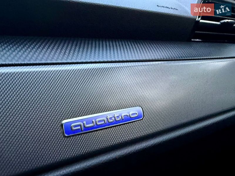 Внедорожник / Кроссовер Audi Q3 2021 в Киеве