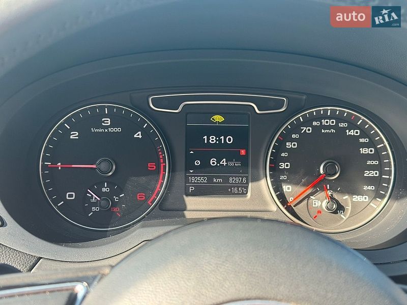 Внедорожник / Кроссовер Audi Q3 2012 в Стрые