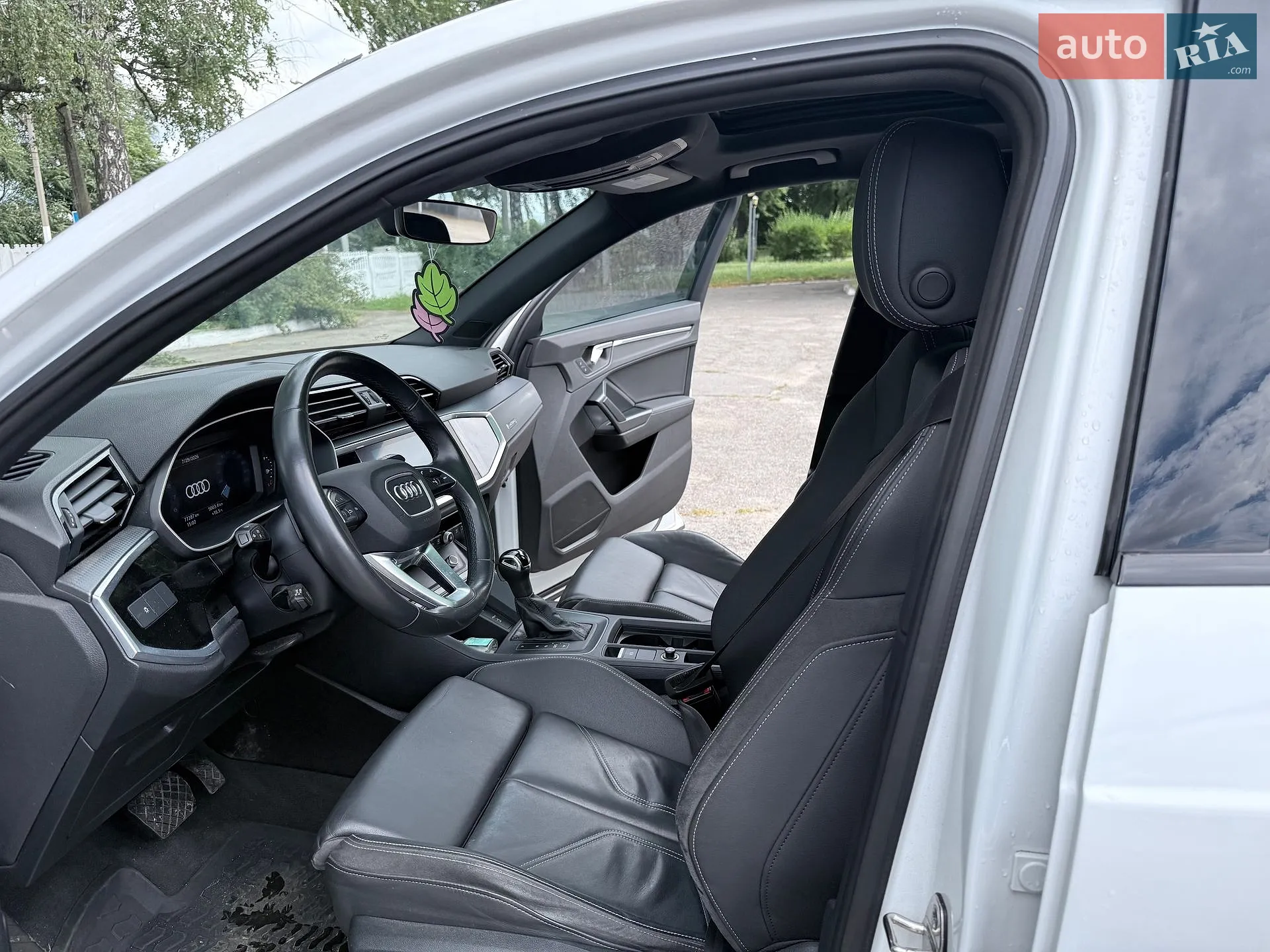 2020 Audi Q3 - мініатюра 15
