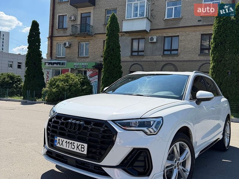 Audi Q3, фото з оголошення