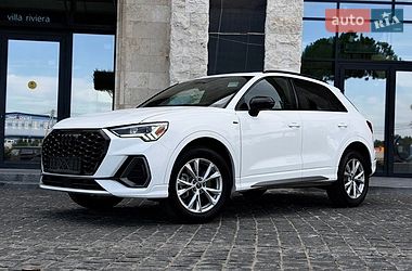 Позашляховик / Кросовер Audi Q3 2024 в Львові