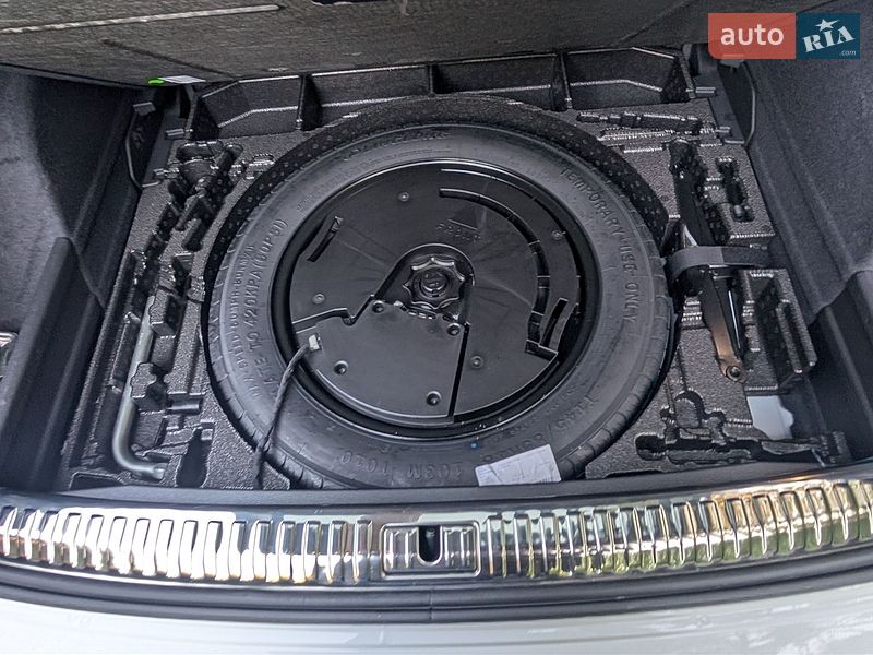 Позашляховик / Кросовер Audi Q3 2024 в Борисполі