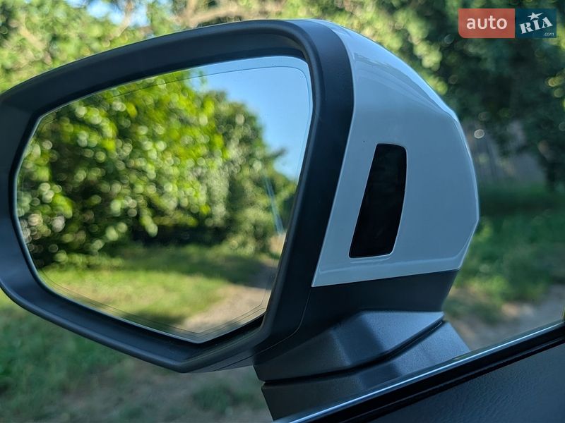 Позашляховик / Кросовер Audi Q3 2024 в Борисполі