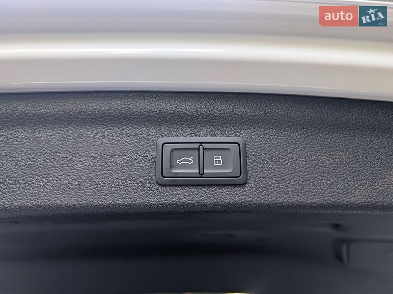Позашляховик / Кросовер Audi Q3 2024 в Борисполі