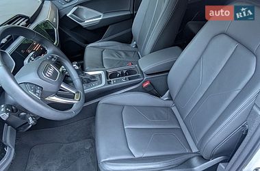 Позашляховик / Кросовер Audi Q3 2024 в Борисполі