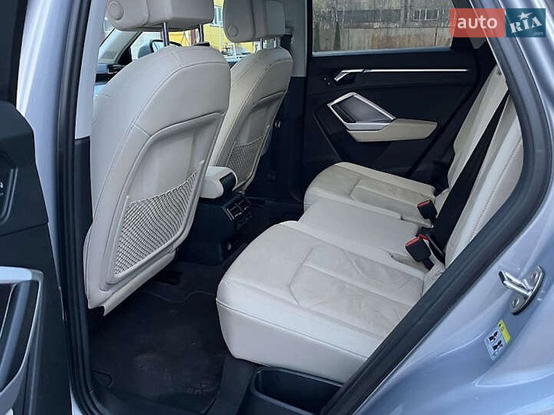 Позашляховик / Кросовер Audi Q3 2019 в Львові