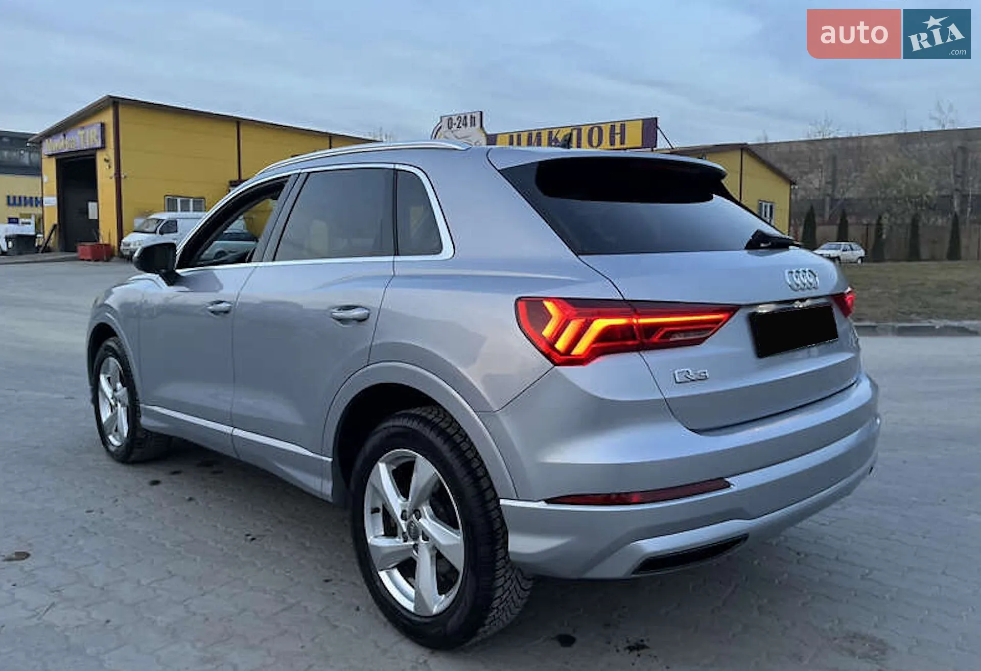 2019 Audi Q3 - мініатюра 12