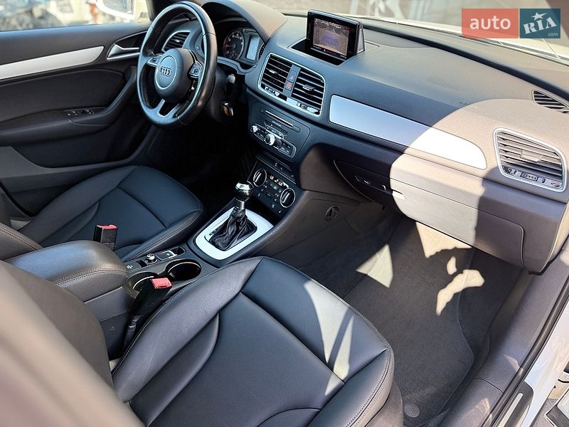 Внедорожник / Кроссовер Audi Q3 2018 в Львове
