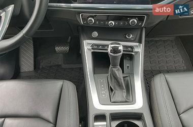 Внедорожник / Кроссовер Audi Q3 2020 в Черновцах