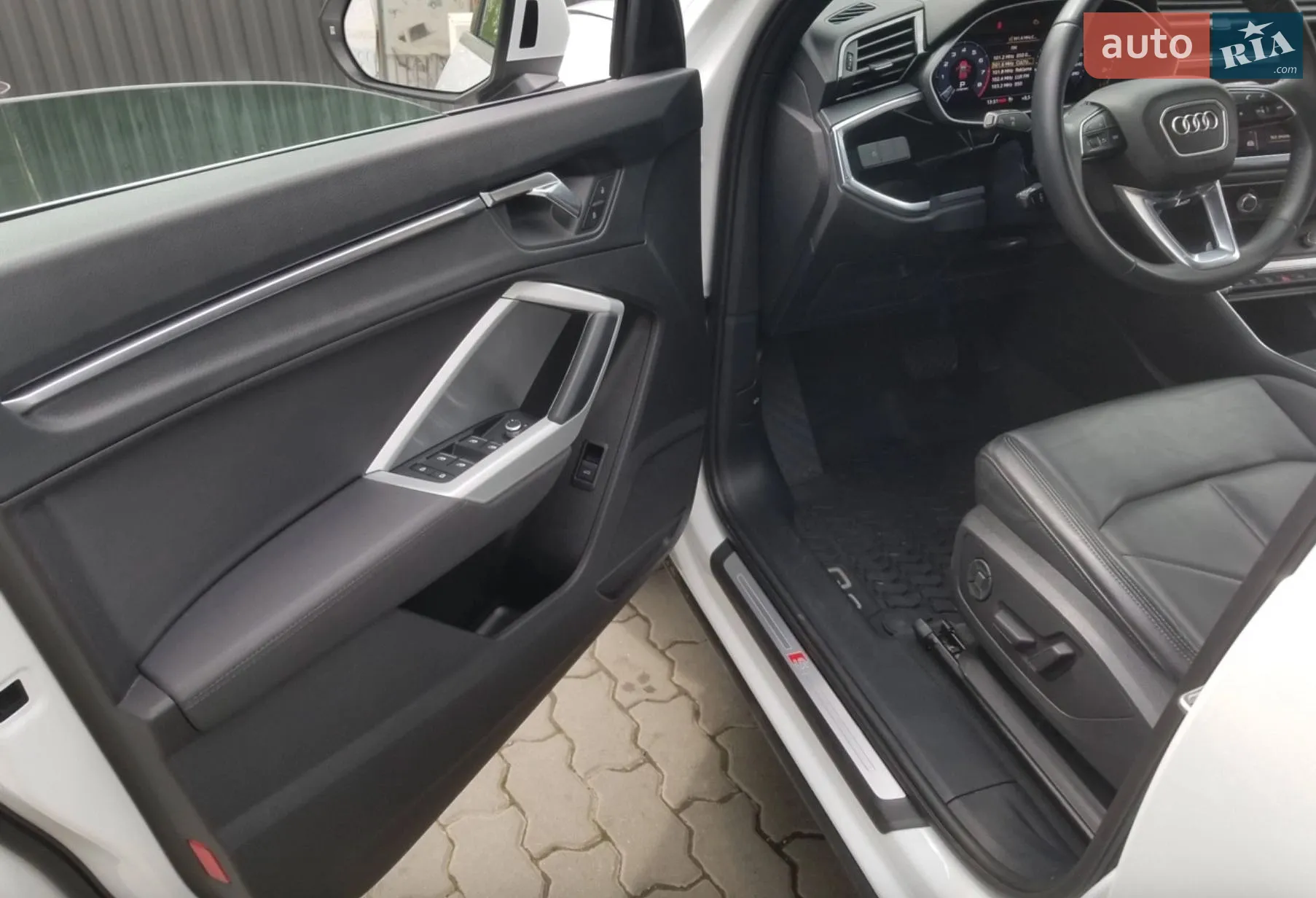 2020 Audi Q3 - мініатюра 20