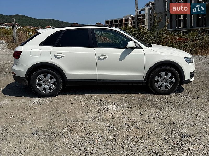 Внедорожник / Кроссовер Audi Q3 2012 в Запорожье