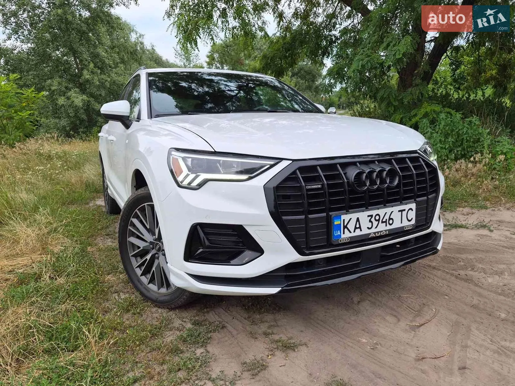 2022 Audi Q3 - фото 1