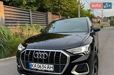 Позашляховик / Кросовер Audi Q3 2020 в Києві