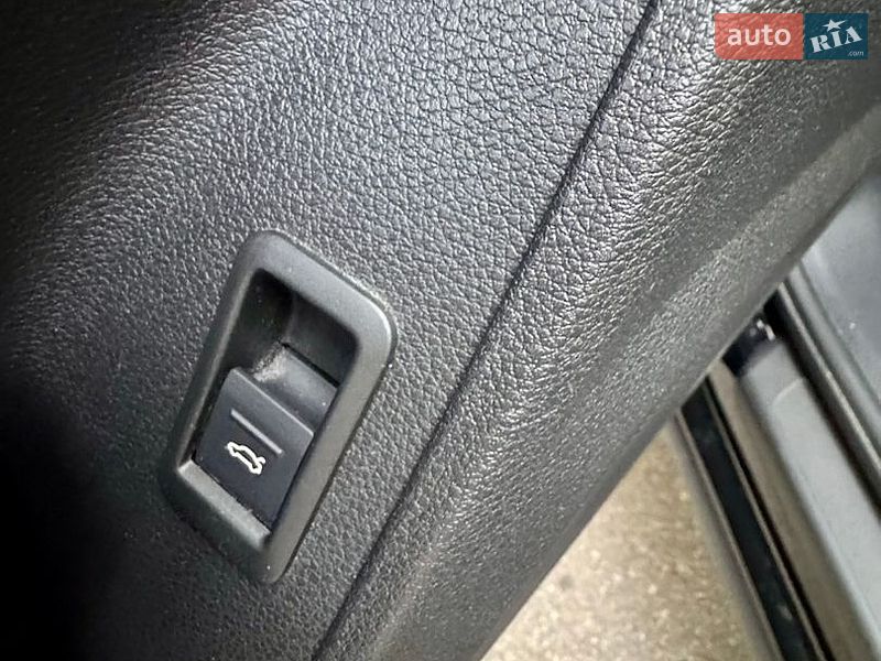Позашляховик / Кросовер Audi Q3 2020 в Києві