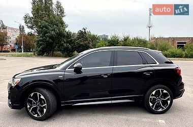 Внедорожник / Кроссовер Audi Q3 2022 в Запорожье