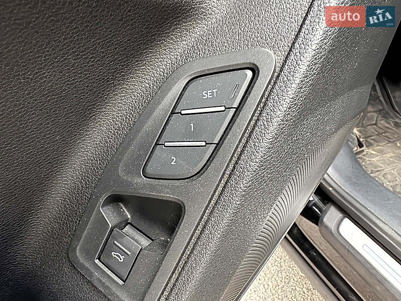 Внедорожник / Кроссовер Audi Q3 2022 в Запорожье