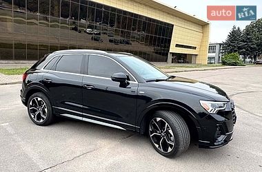 Внедорожник / Кроссовер Audi Q3 2022 в Запорожье