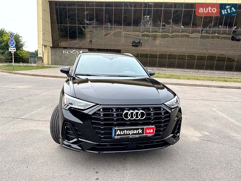 Внедорожник / Кроссовер Audi Q3 2022 в Запорожье
