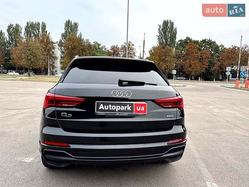 Внедорожник / Кроссовер Audi Q3 2022 в Запорожье