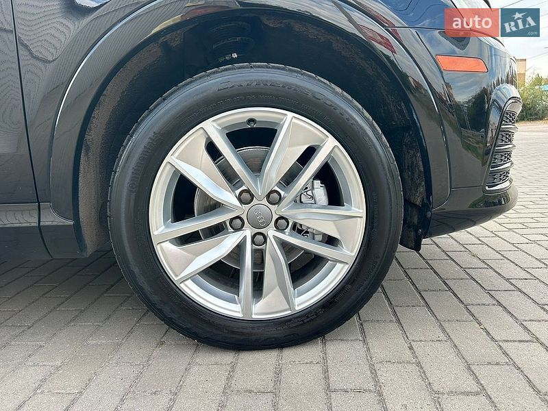 Внедорожник / Кроссовер Audi Q3 2018 в Полтаве