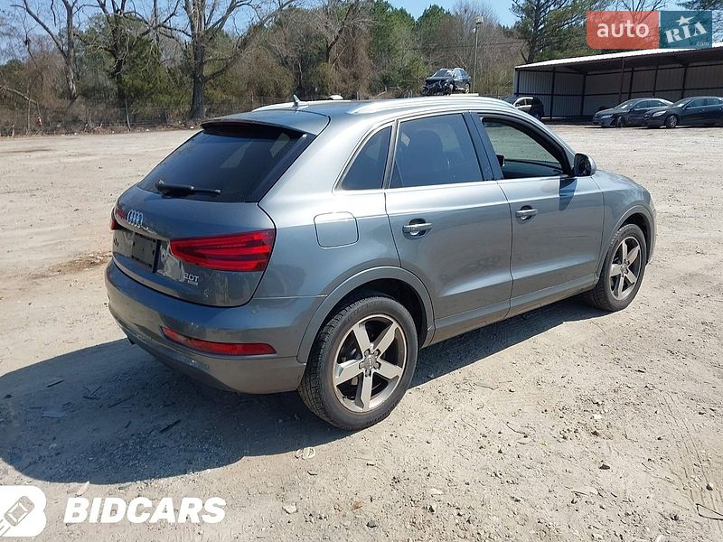 Позашляховик / Кросовер Audi Q3 2015 в Калуші
