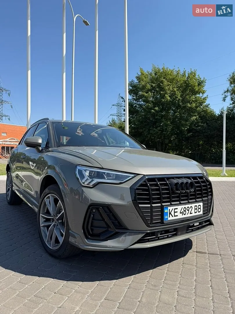 2025 Audi Q3 - фото 1