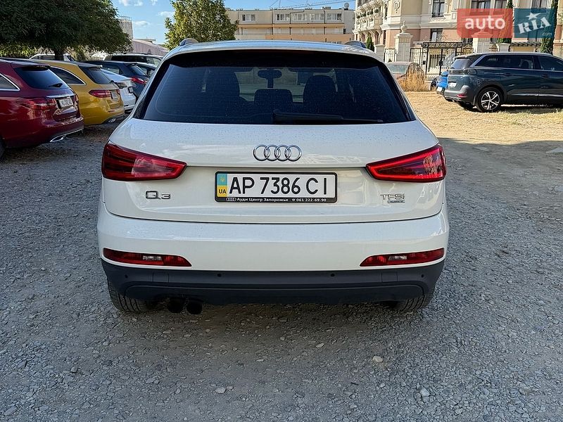 Внедорожник / Кроссовер Audi Q3 2012 в Запорожье