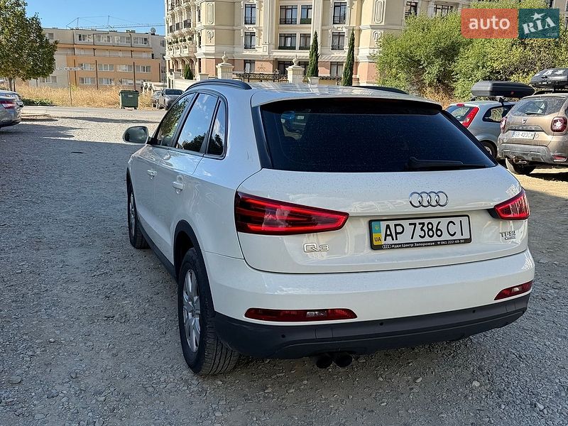Внедорожник / Кроссовер Audi Q3 2012 в Запорожье