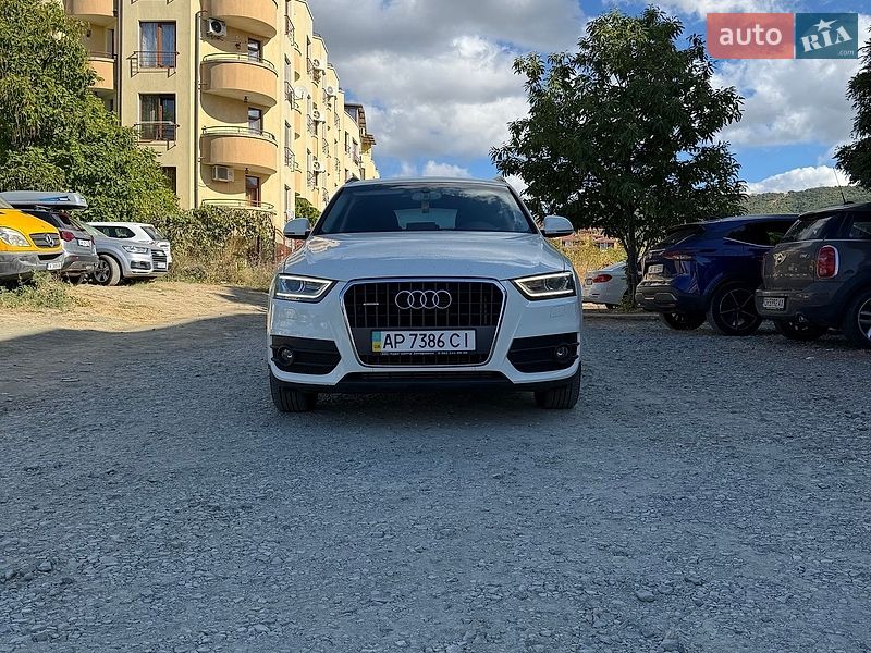 Внедорожник / Кроссовер Audi Q3 2012 в Запорожье