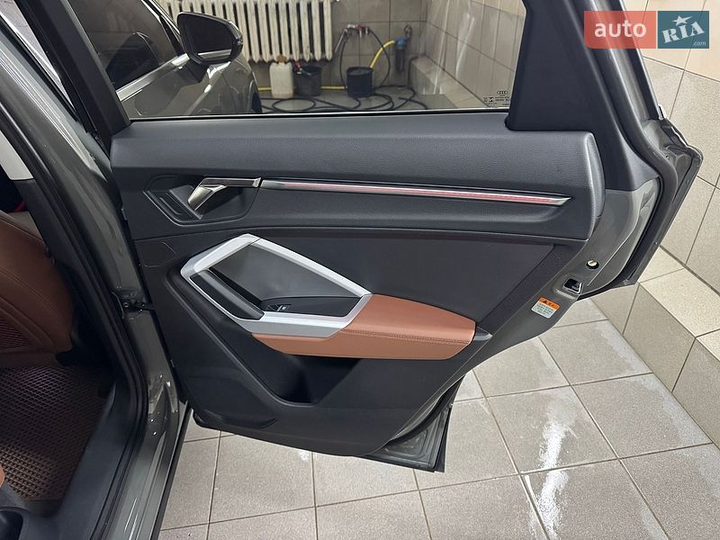 Внедорожник / Кроссовер Audi Q3 2022 в Умани