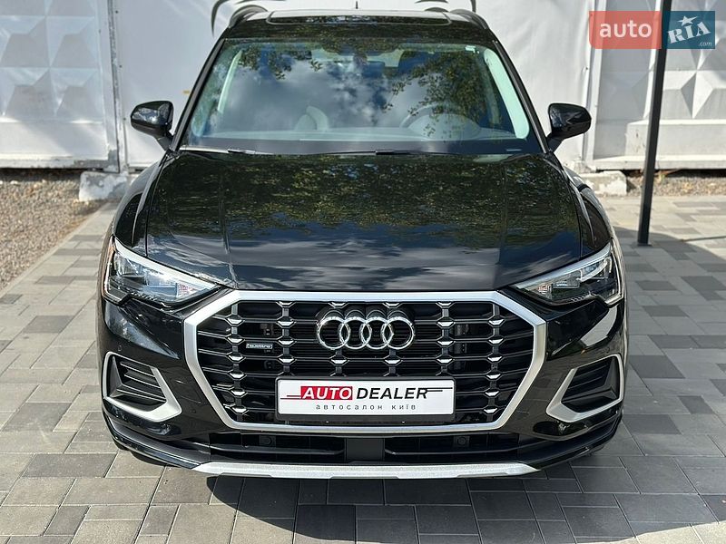 Внедорожник / Кроссовер Audi Q3 2024 в Киеве